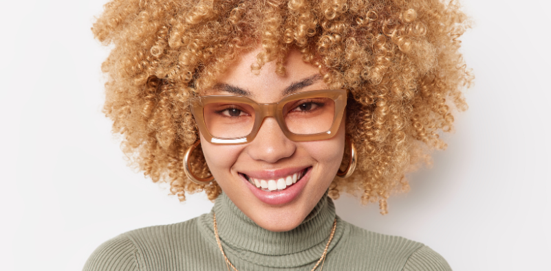 women wearing Oversized chunky glasses